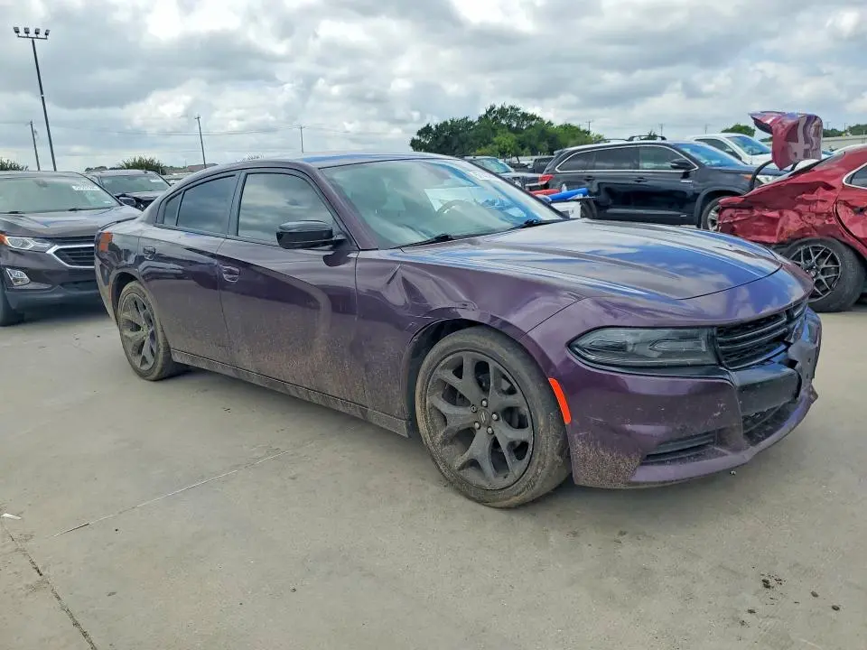 2020 DODGE CHARGER SXT  