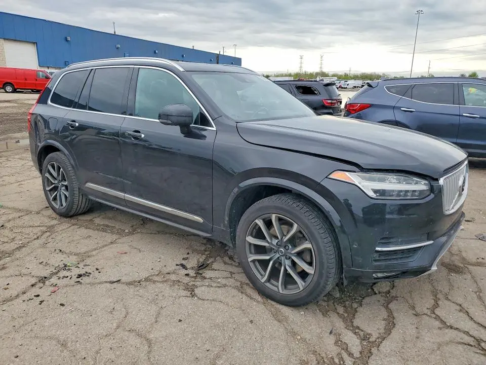 2016 VOLVO XC90 T6  