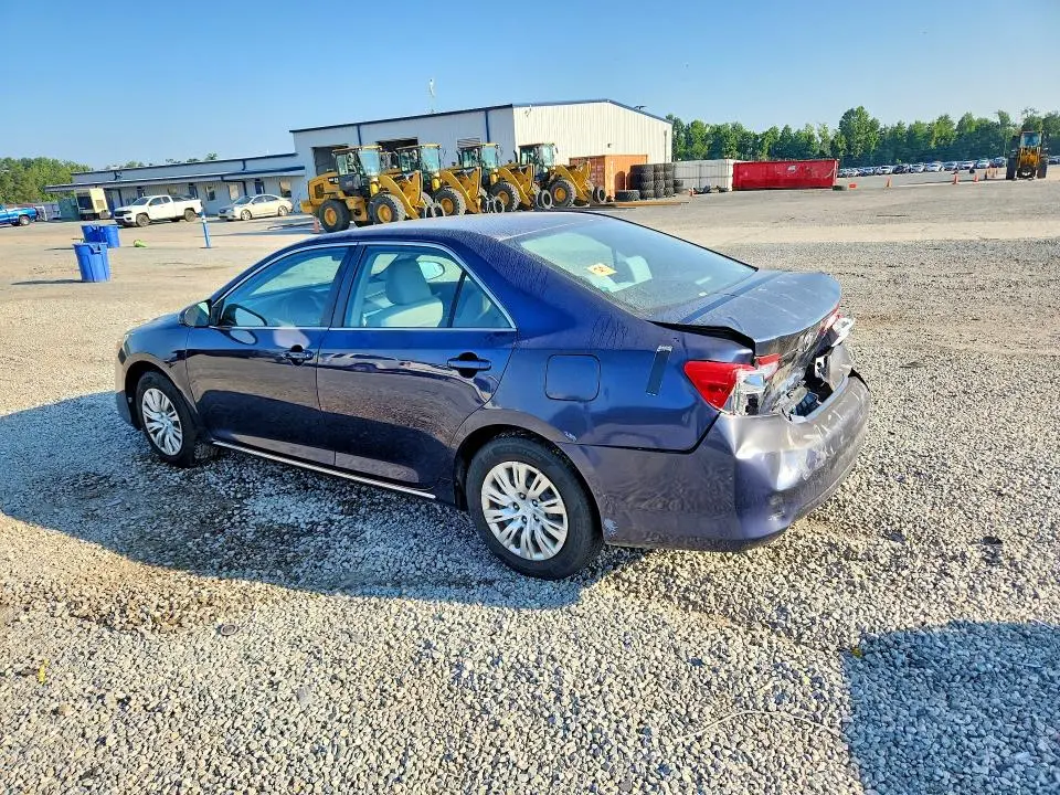 2014 TOYOTA CAMRY LE  