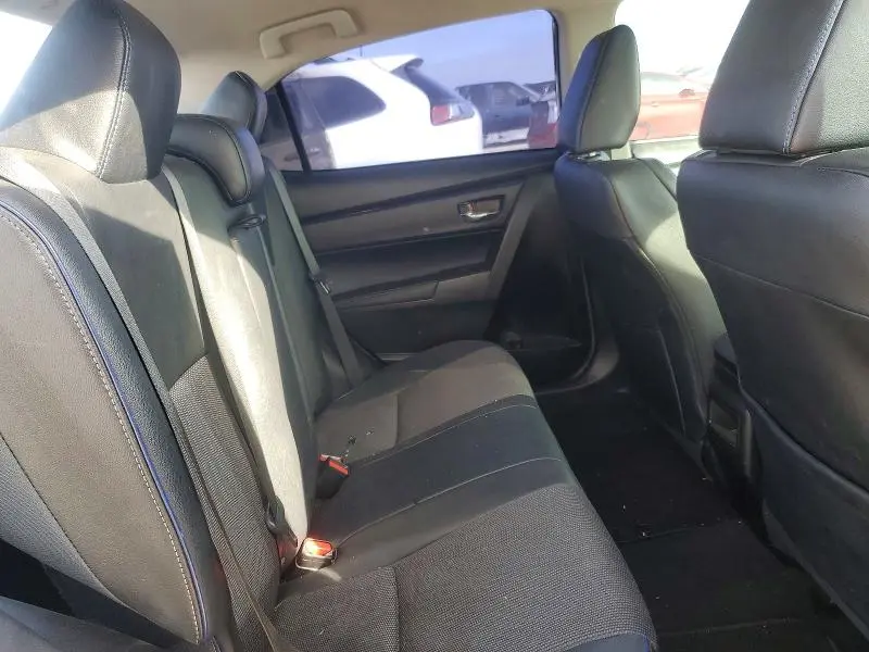 2019 TOYOTA COROLLA SE  