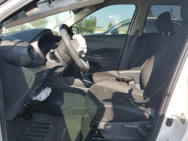 2021 NISSAN KICKS S  