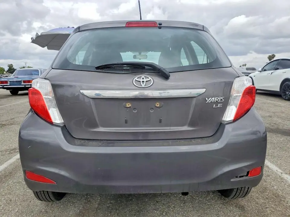 2014 TOYOTA YARIS 5-DOOR LE FLEET  