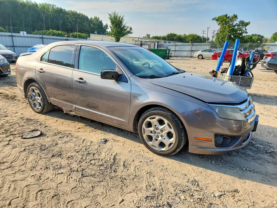 2010 FORD FUSION SE  