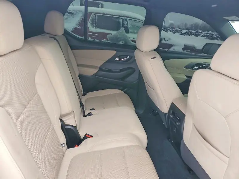 2023 CHEVROLET TRAVERSE LS  