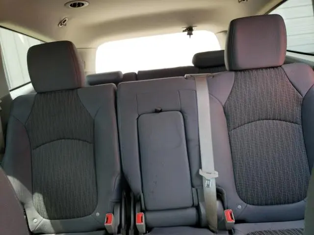 2013 CHEVROLET TRAVERSE LS  