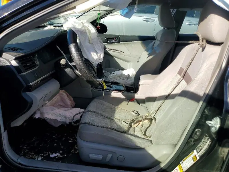 2012 TOYOTA CAMRY XLE  