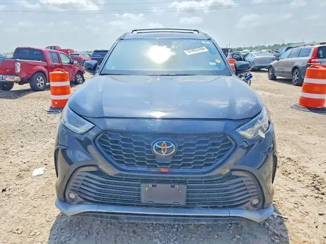 2024 TOYOTA HIGHLANDER XSE  