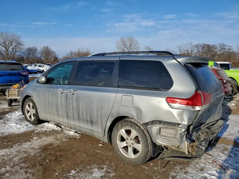 2011 TOYOTA SIENNA LE  