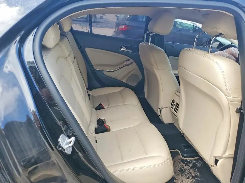 2017 MERCEDES-BENZ GLA 250  