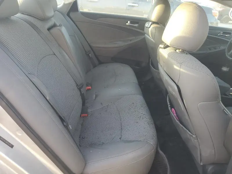 2011 HYUNDAI SONATA SE  