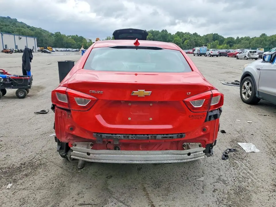 2018 CHEVROLET CRUZE LT  