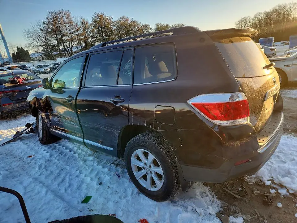 2012 TOYOTA HIGHLANDER BASE  