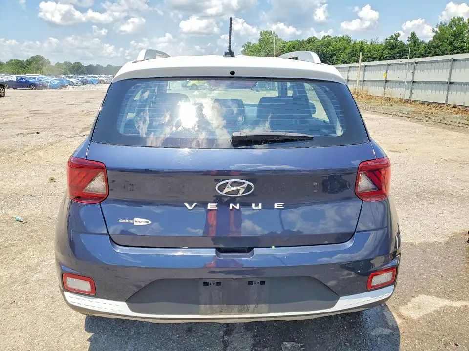 2024 HYUNDAI VENUE LIMITED  