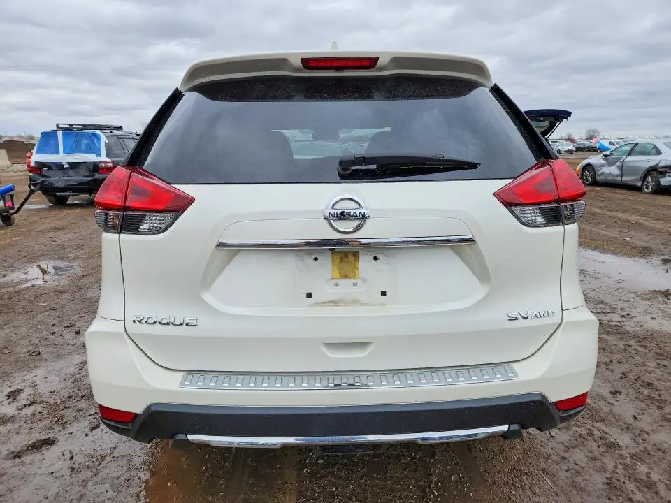 2017 NISSAN ROGUE SV  