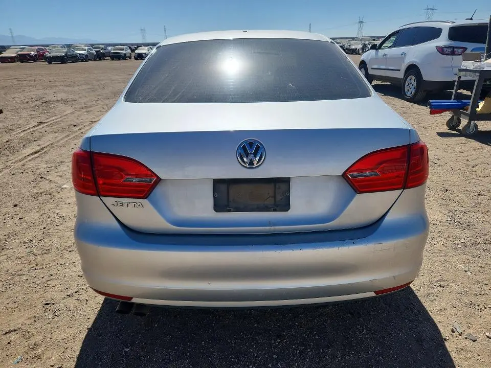 2014 VOLKSWAGEN JETTA BASE  