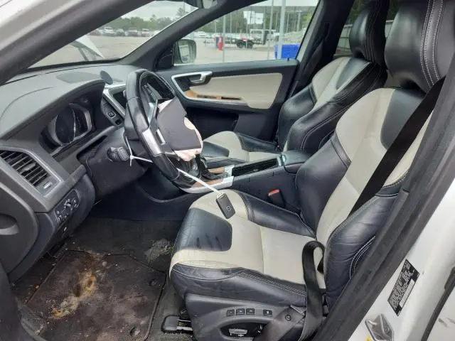 2015 VOLVO XC60 T6 PLATINUM  