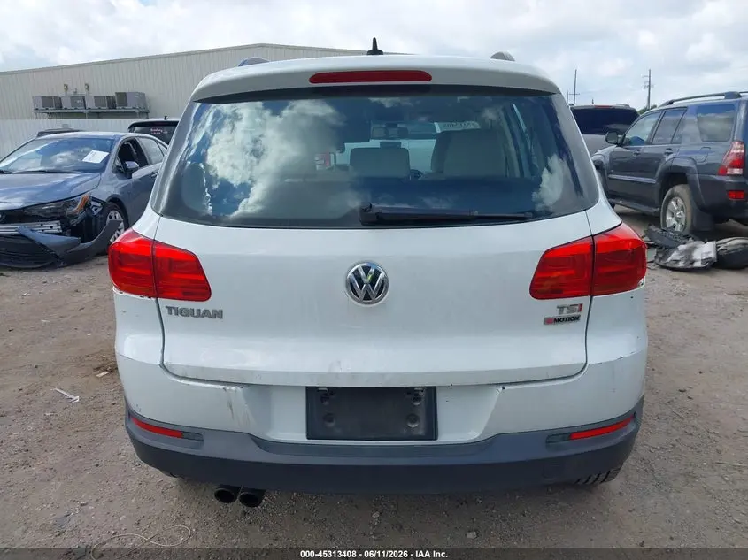 2017 VOLKSWAGEN TIGUAN  