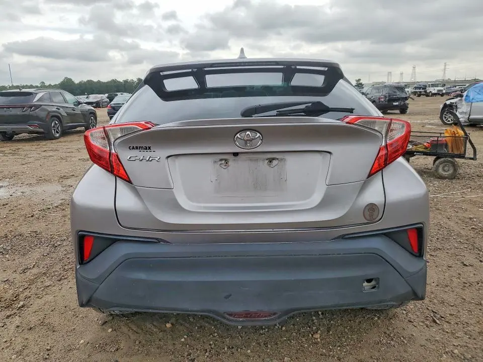 2018 TOYOTA C-HR XLE PREMIUM  