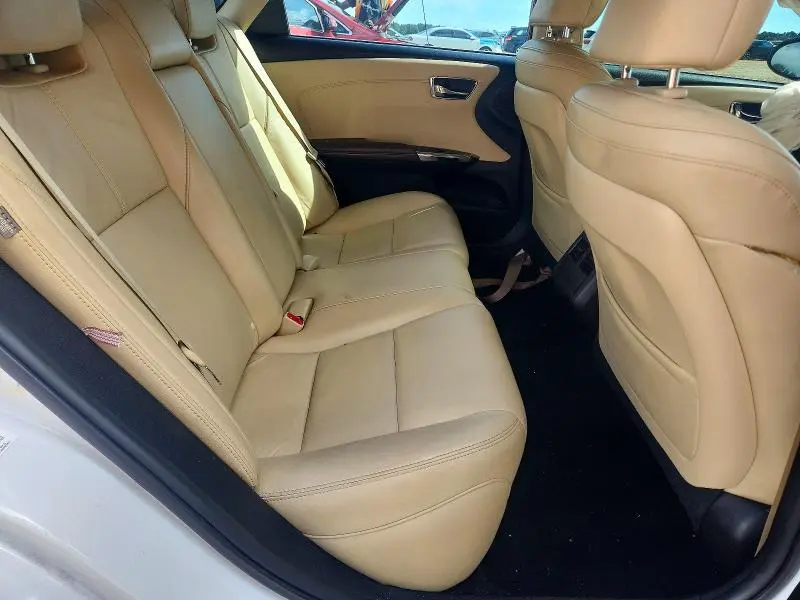 2016 TOYOTA AVALON XLE  