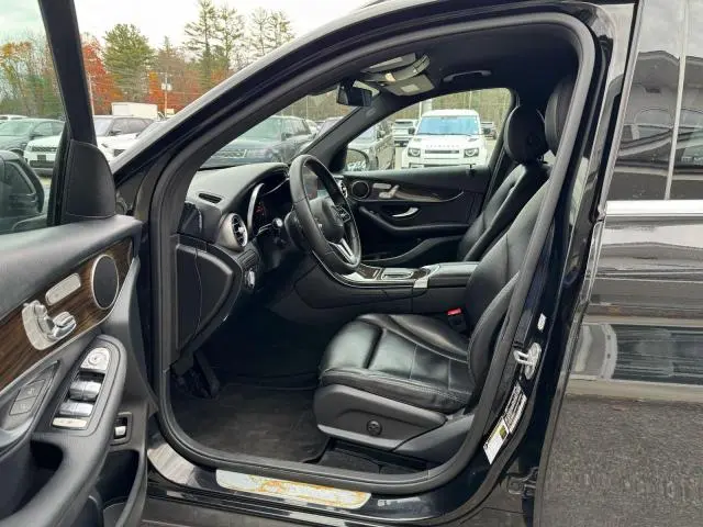 2020 MERCEDES-BENZ GLC 300  