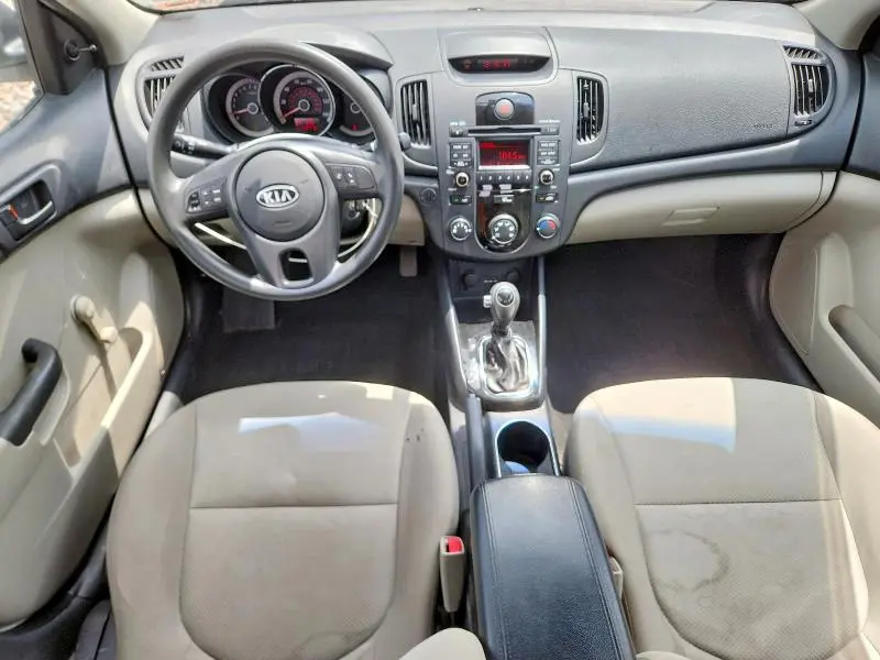 2013 KIA FORTE LX  