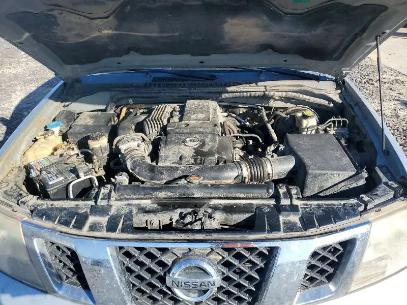 2017 NISSAN FRONTIER SV  