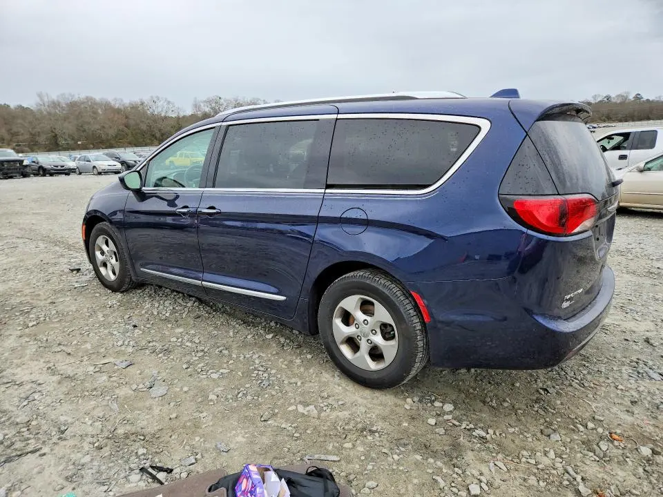2017 CHRYSLER PACIFICA TOURING L PLUS  