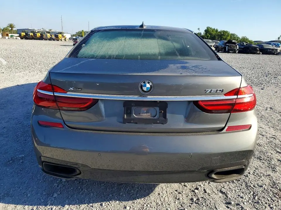 2017 BMW 750 XI  
