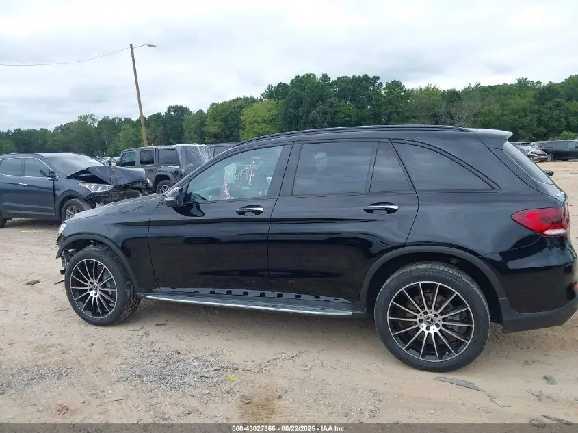 2022 MERCEDES-BENZ GLC 300 SUV
