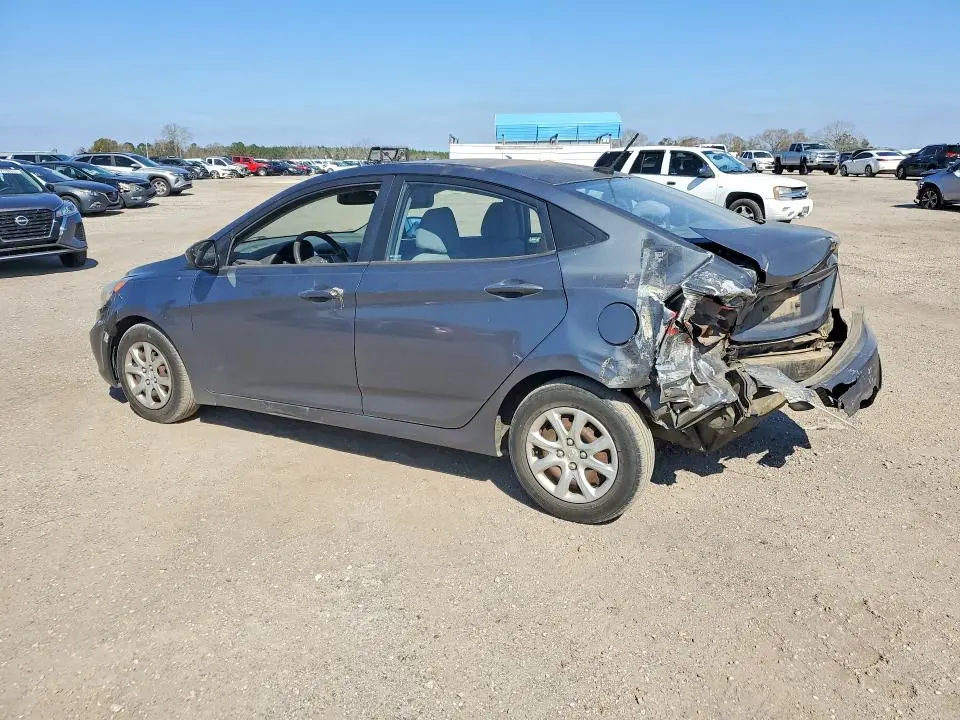 2013 HYUNDAI ACCENT GLS  