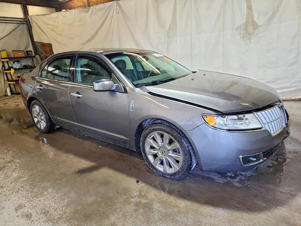 2011 LINCOLN MKZ   