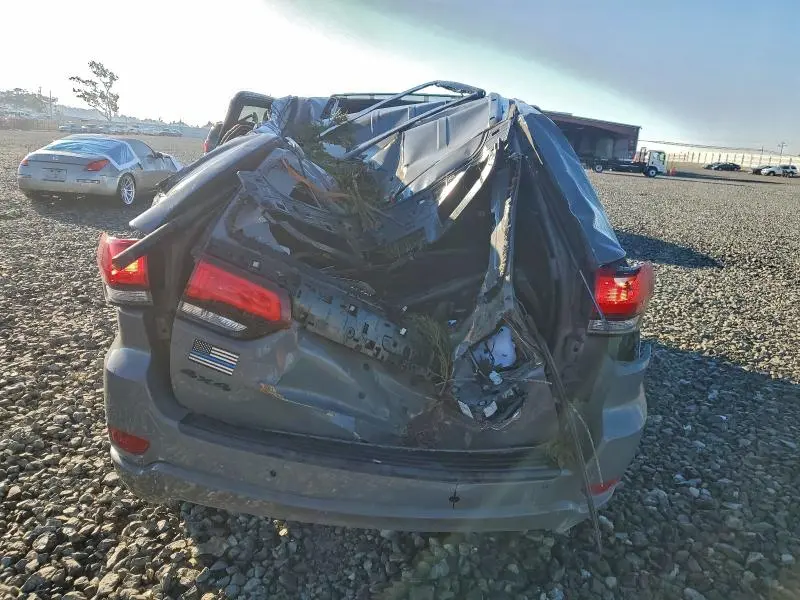 2019 JEEP GRAND CHEROKEE LAREDO  