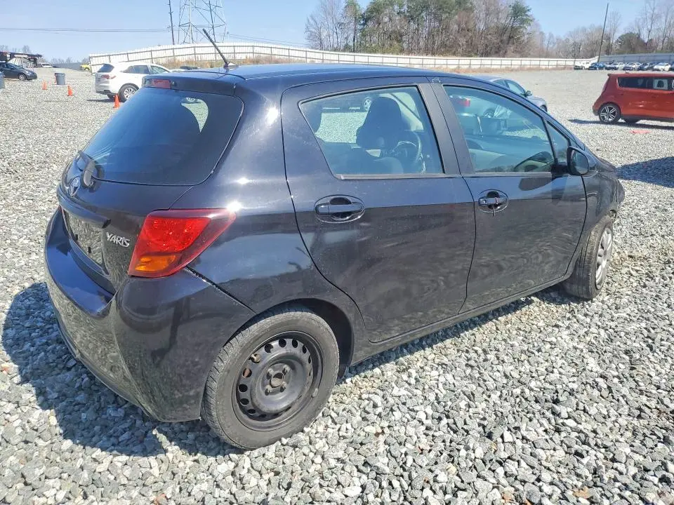 2015 TOYOTA YARIS 5-DOOR L  