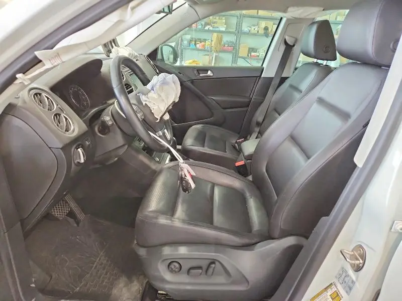 2016 VOLKSWAGEN TIGUAN S  