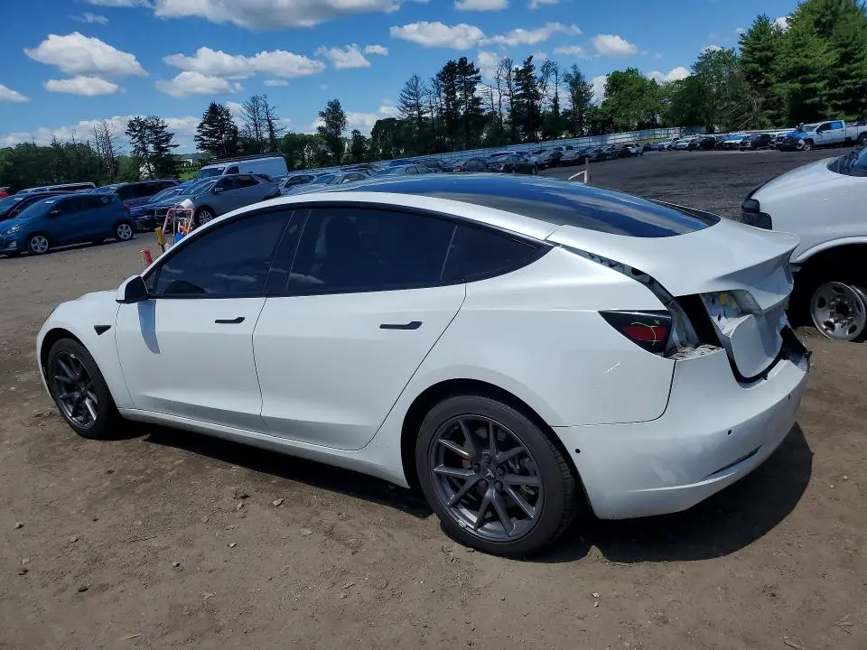2021 TESLA MODEL 3   