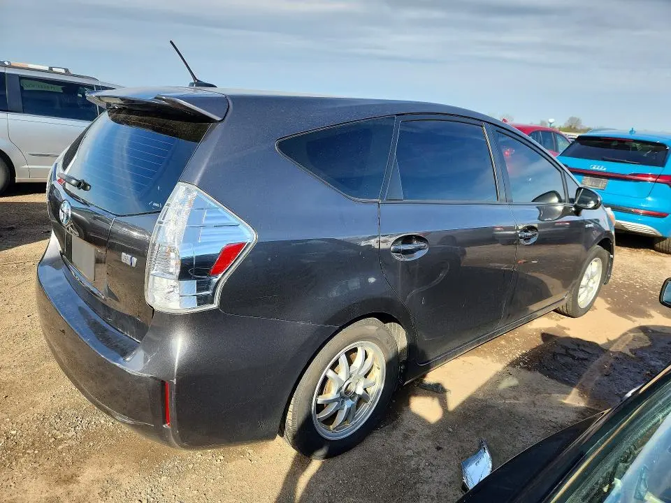 2013 TOYOTA PRIUS V THREE  