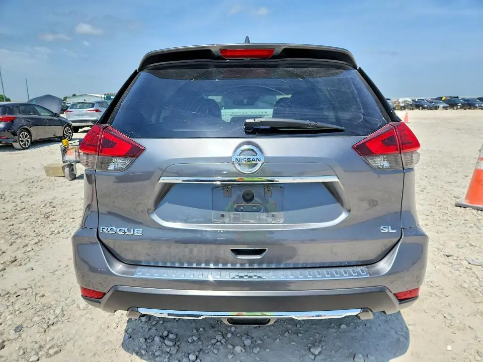 2017 NISSAN ROGUE SL  