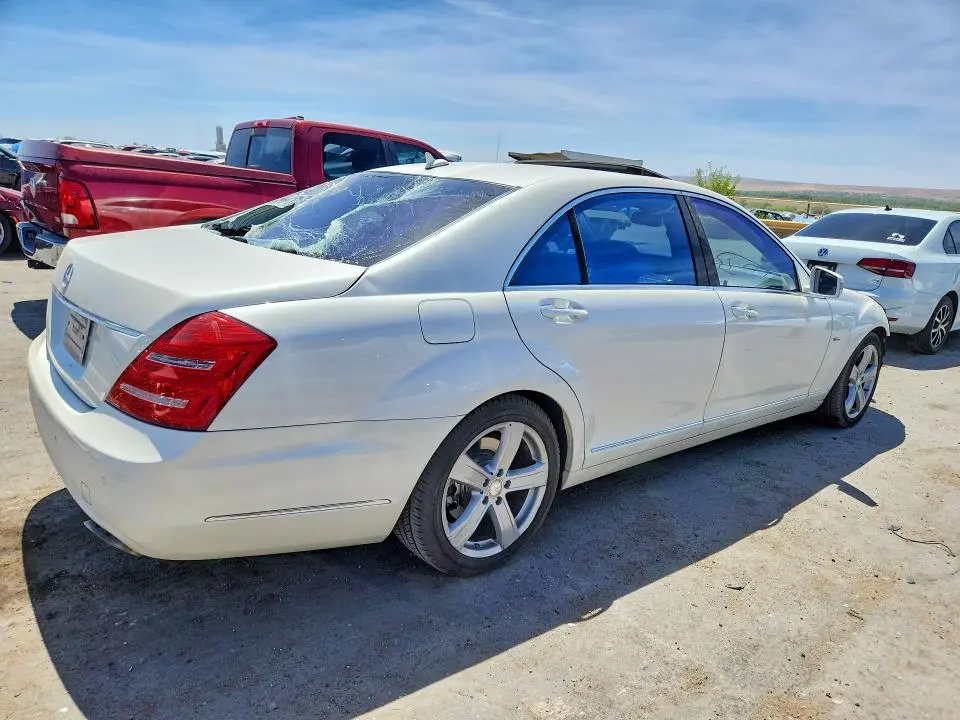2012 MERCEDES-BENZ S 550  