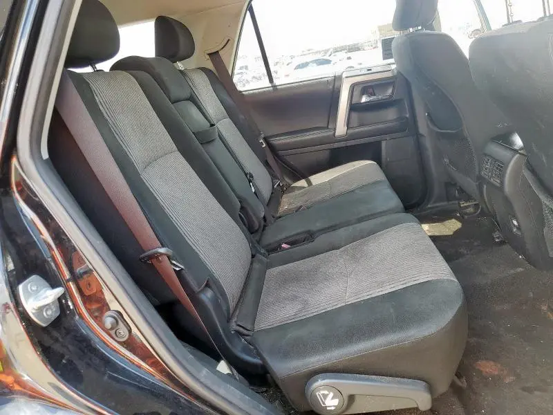 2019 TOYOTA 4RUNNER SR5  