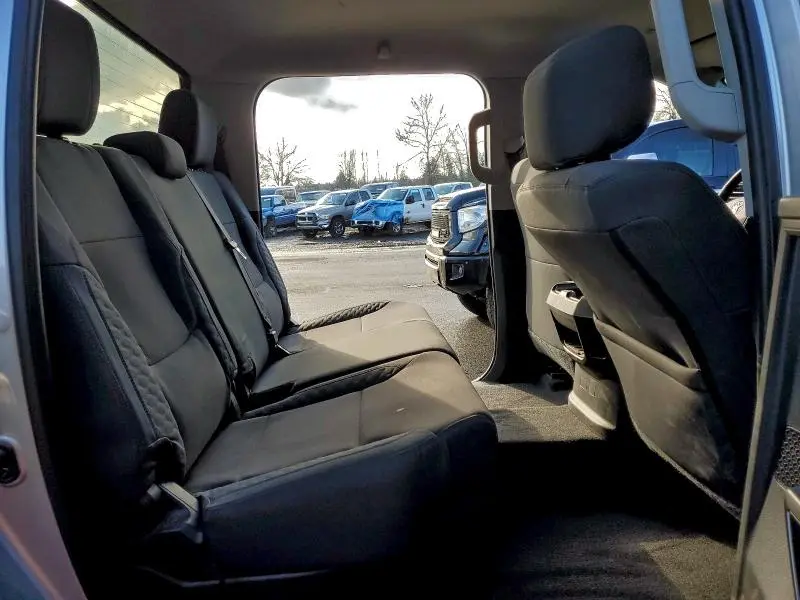 2023 TOYOTA TUNDRA CREWMAX SR5  