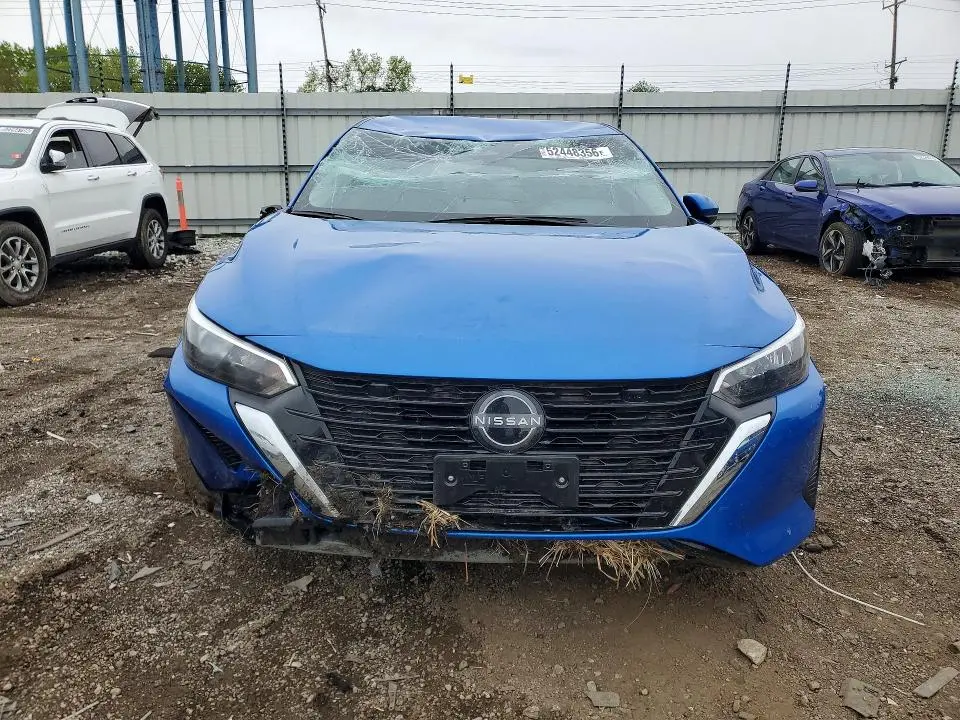 2025 NISSAN SENTRA SV  