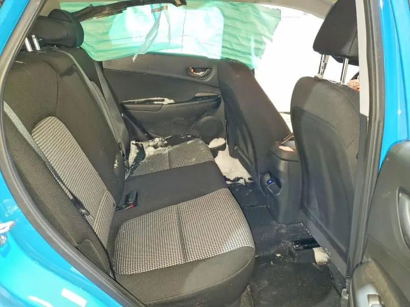 2023 HYUNDAI KONA SE  