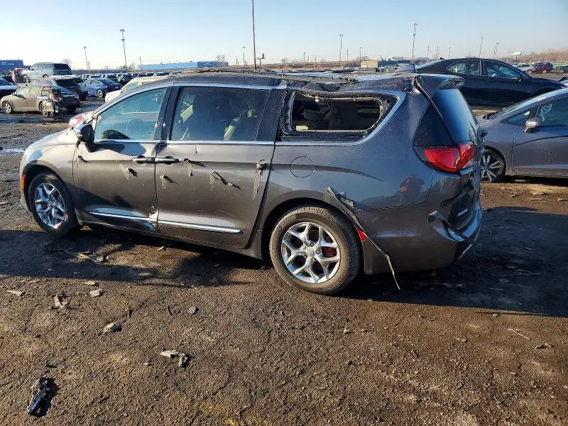 2017 CHRYSLER PACIFICA LIMITED  
