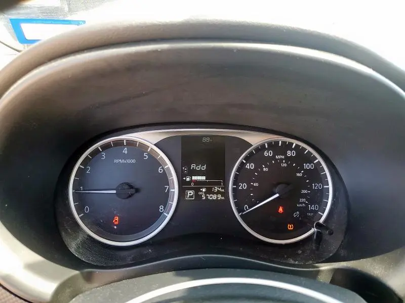2022 NISSAN KICKS S  