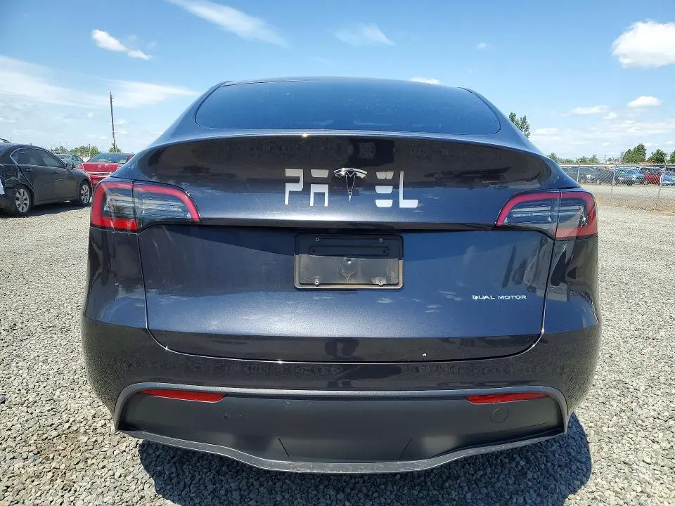 2024 TESLA MODEL Y   