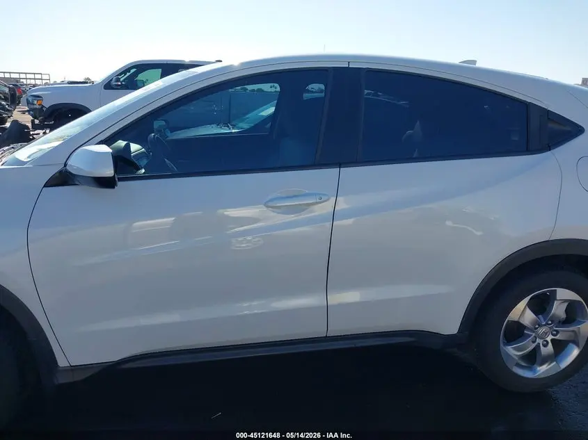 2022 HONDA HR-V 2WD LX