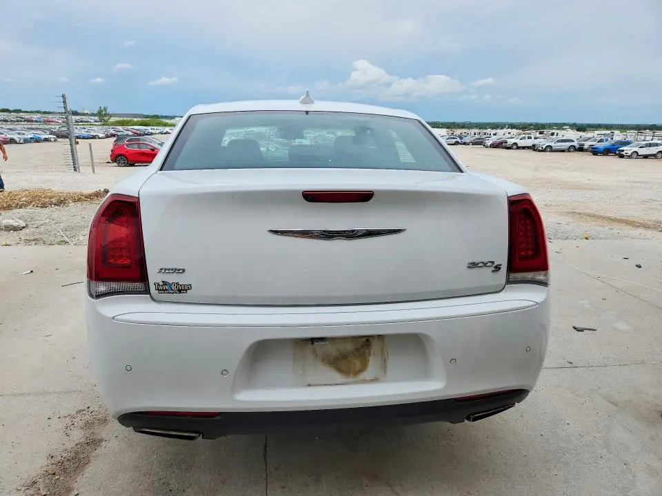 2017 CHRYSLER 300 S  