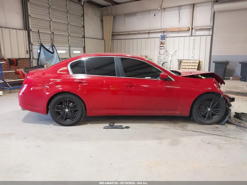 2013 INFINITI G37 JOURNEY