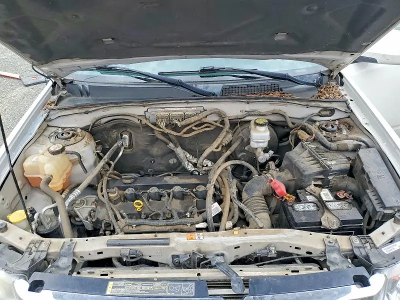 2011 FORD ESCAPE LIMITED  