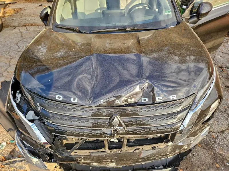 2024 MITSUBISHI OUTLANDER SEL  